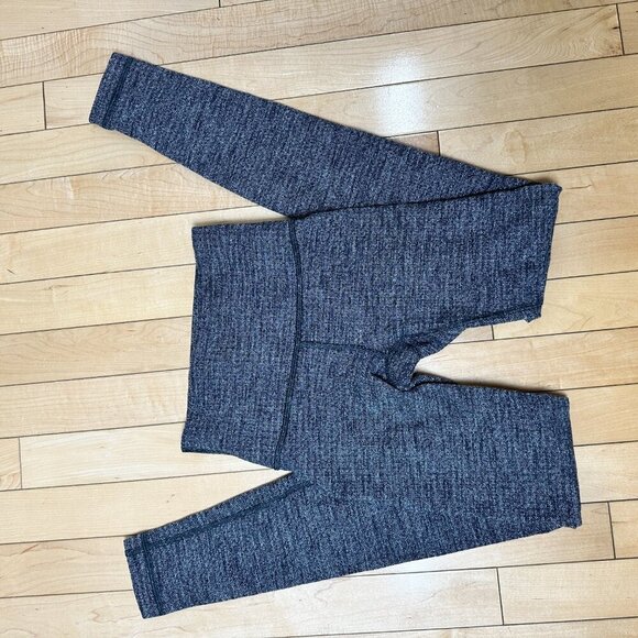 LULULEMON Charcoal Grey Soft Leggings Size 2 - Picture 2 of 6